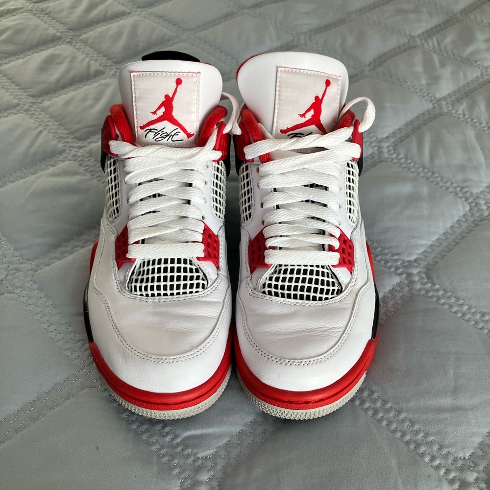 Jordan 4 in Fire Red, Men’s 4.5